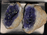 Coloured Geodes