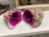 Coloured Geodes
